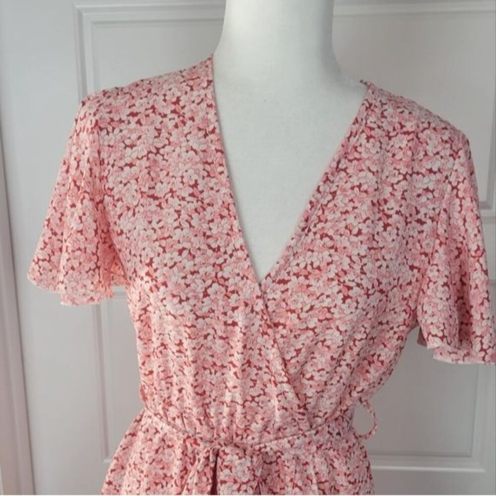 Cupshe Women's pink floral faux wrap dress size Small New With Tags - Picture 3 of 12